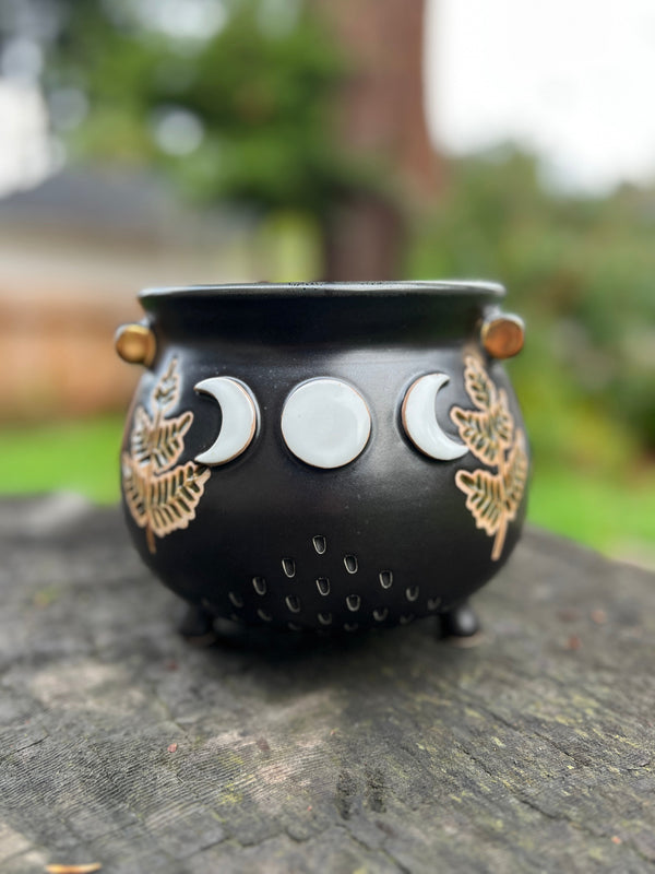 Three Moons Cauldron Throw and grow ceramics
