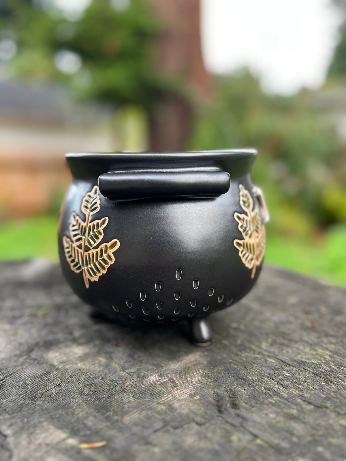 Three Moons Cauldron Throw and grow ceramics